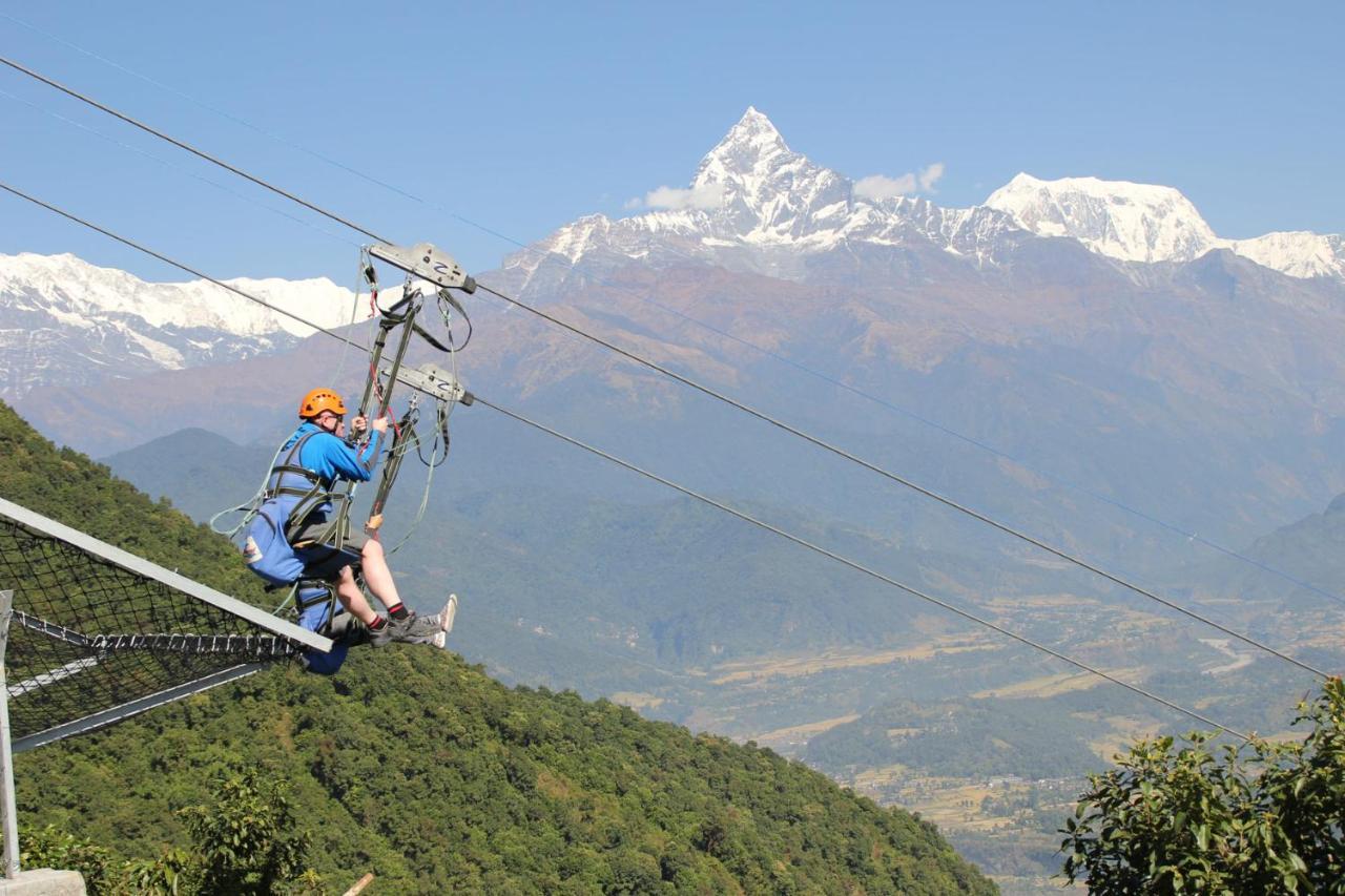 Es Deurali Resort Pokhara Exterior photo