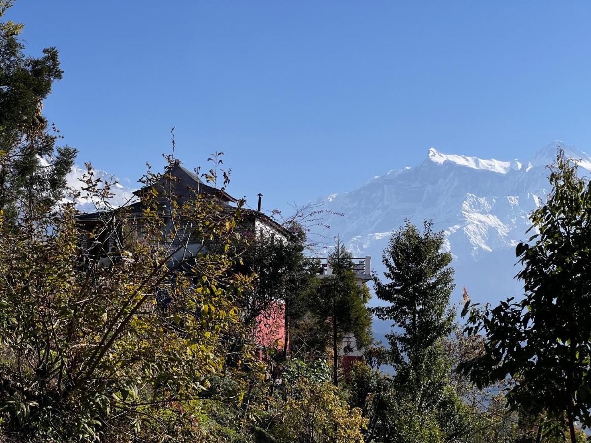 Es Deurali Resort Pokhara Exterior photo
